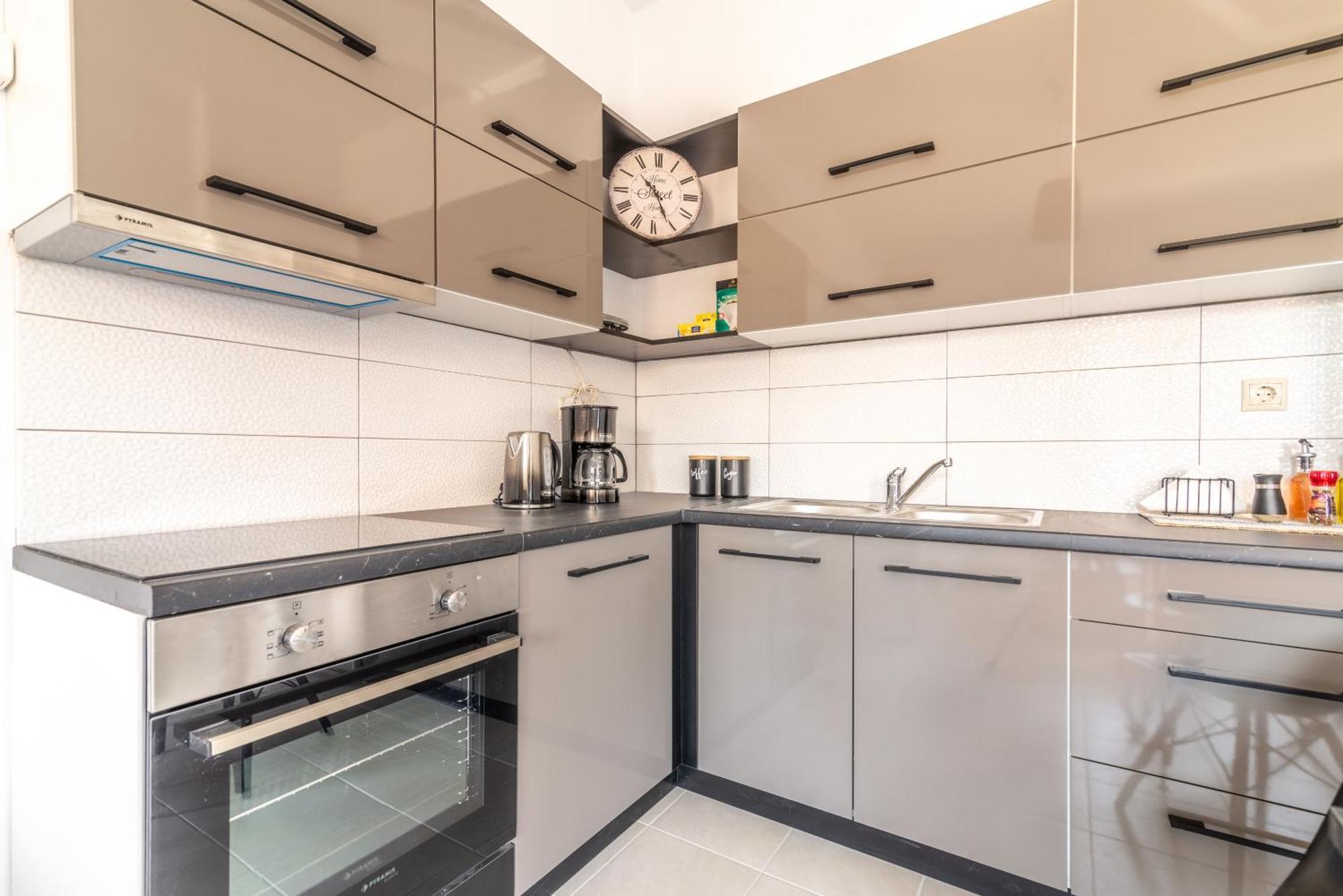 Modern Renovated Apt For Relax Heraklion  Luaran gambar